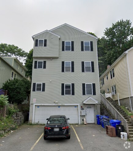 Building Photo - 128 Hillside St Unit 2 Rental
