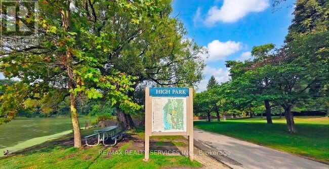 1638 Bloor St W Unit 1004