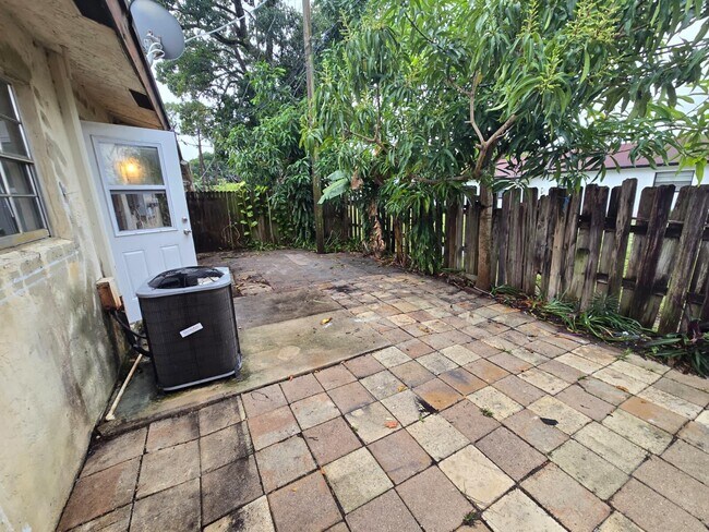 Photo - 3882 Dale Rd