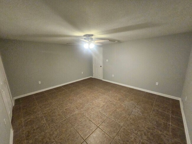 Photo - 403 S Texas St