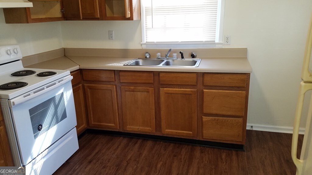 Photo - 704 Fred's Ln