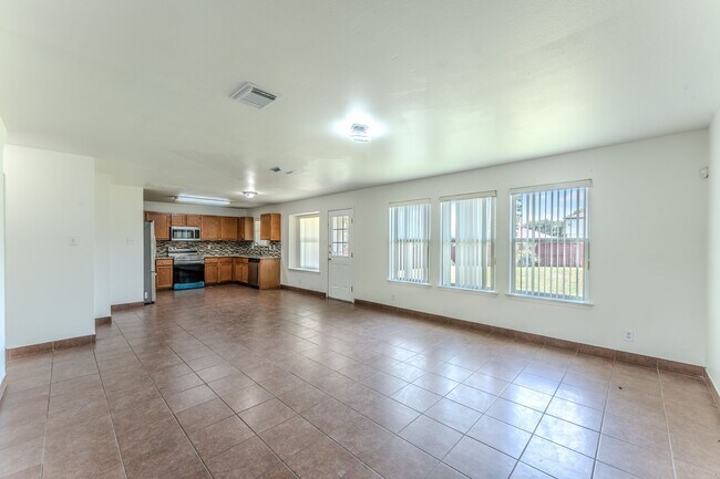 Photo - 1339 Diamond Bluff