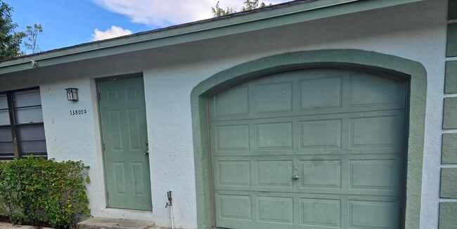 Building Photo - 13800 Bottlebrush Ct Rental