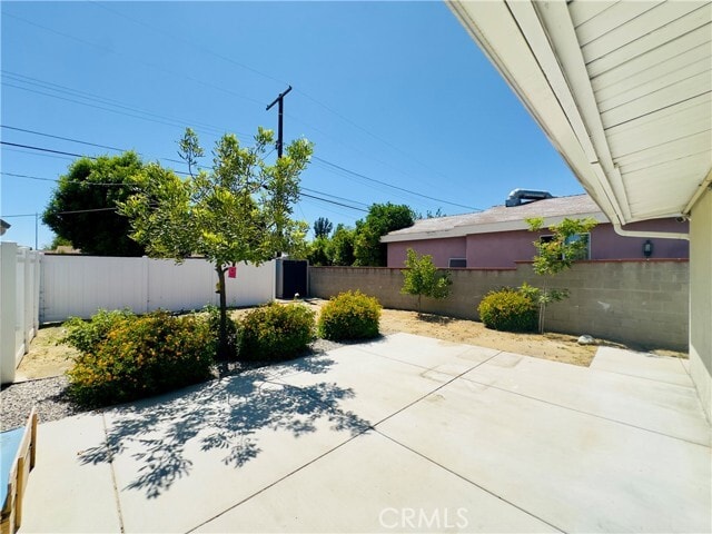 Building Photo - 8657 Ranchito Ave Rental
