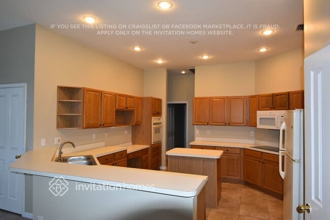 Photo - 3809 Saddle Ridge St