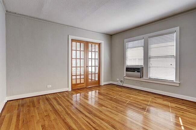 Photo - 1810 W Alabama St Unit 4