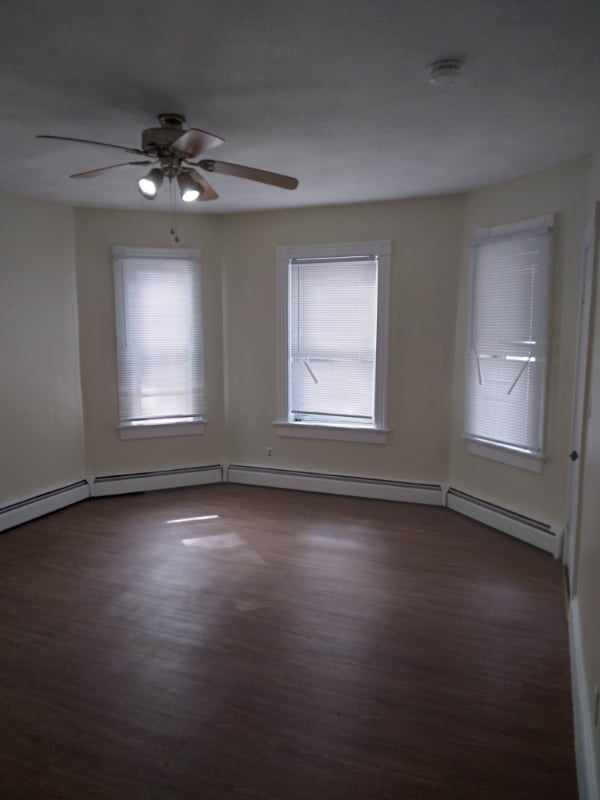 Building Photo - 89 Penn St Rental