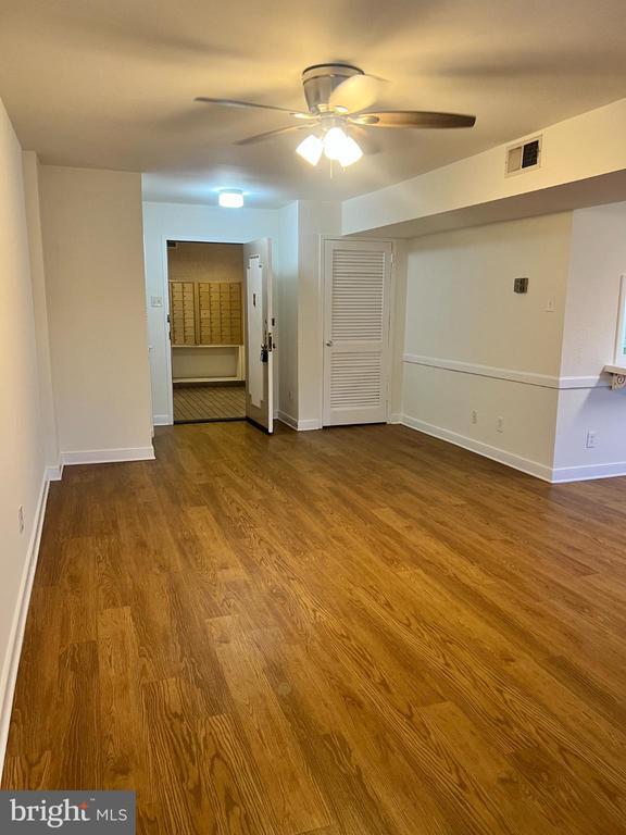 Photo - 5340 Holmes Run Pkwy Unidad 119