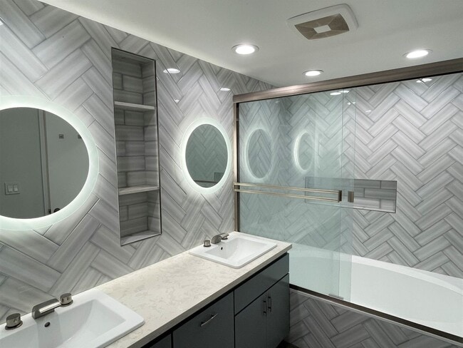 Photo - Parekh/Matilla Group Unit G-154