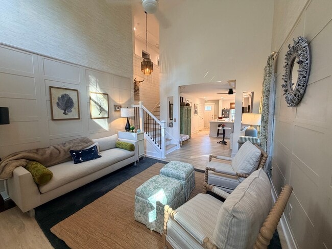 Building Photo - Four Bedroom Town Home in Old Stoney Village- Two Primary Suites