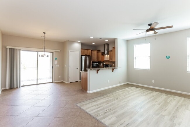 Photo - 1868 W Wrangler Way