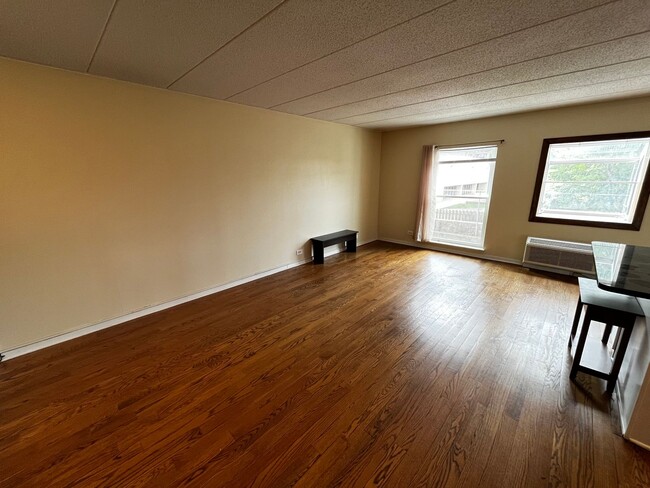 Photo - 711 W Gordon Terrace Unit 711 W Gordon #118