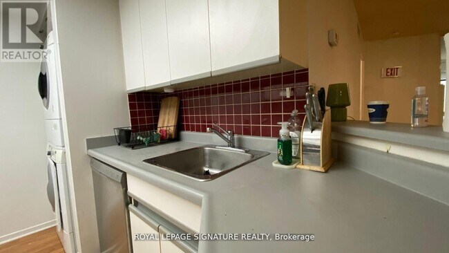 Photo - 1001 Bay St. Unité 311