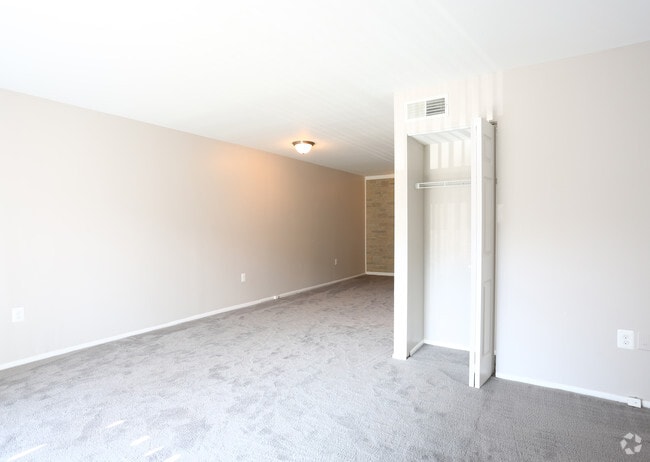 Photo - Summit Place Apartments