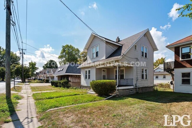 Photo - 4135 Upton Ave