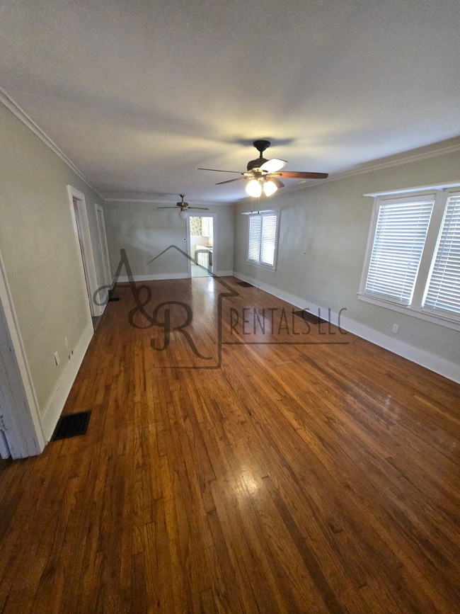 Photo - 1801 S Olive St