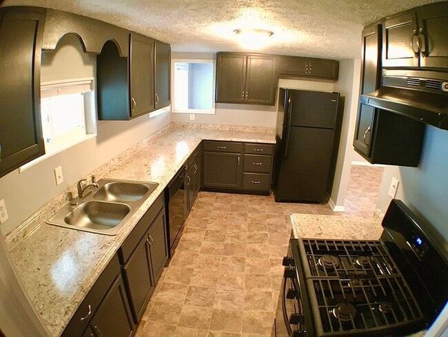 Photo - 5601 E 31st St