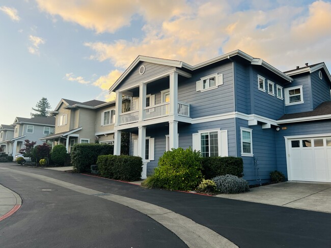 Photo - 853 Palou St