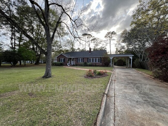 Photo - 109 Warren Rd