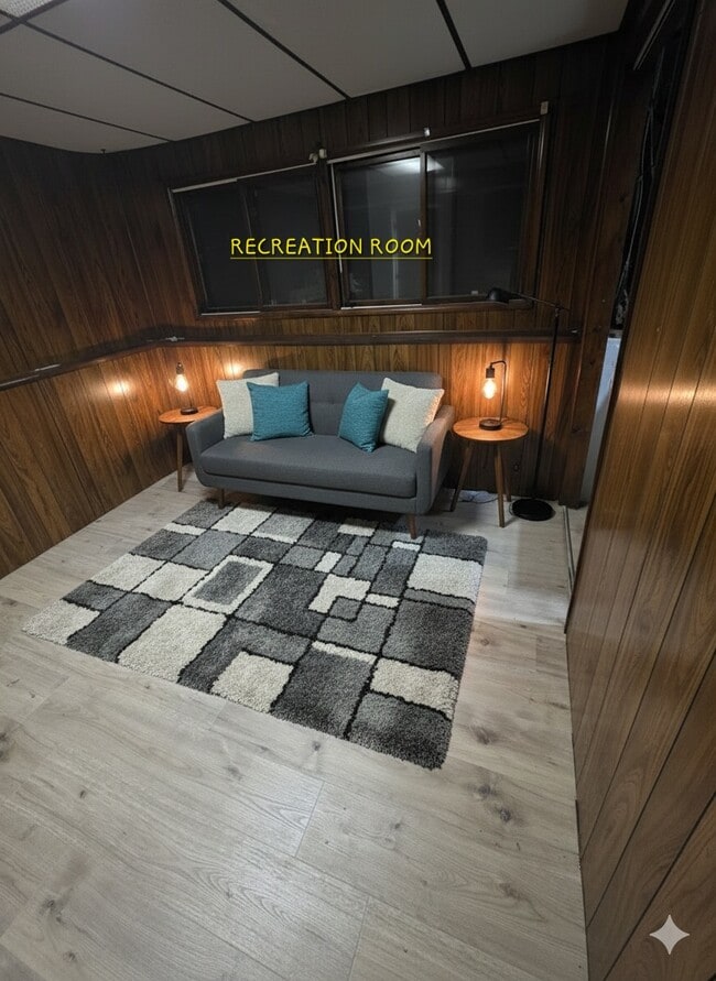 Photo - 352 Gehrig Cir