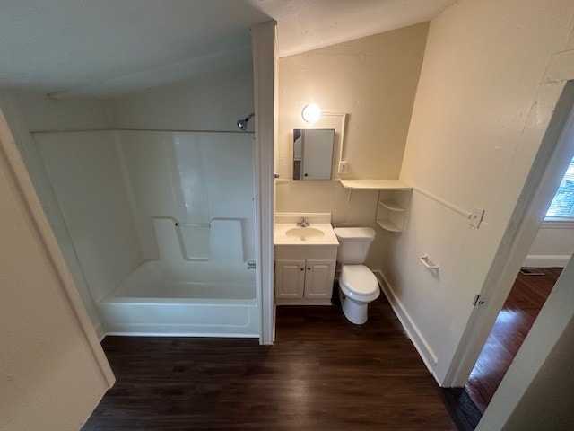 121 Hamlin Ave