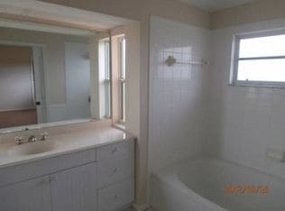 Building Photo - 3561 22nd Ave NE Rental