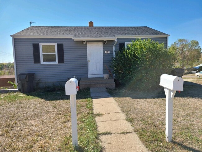 Building Photo - 517 E Saint Patrick St Rental