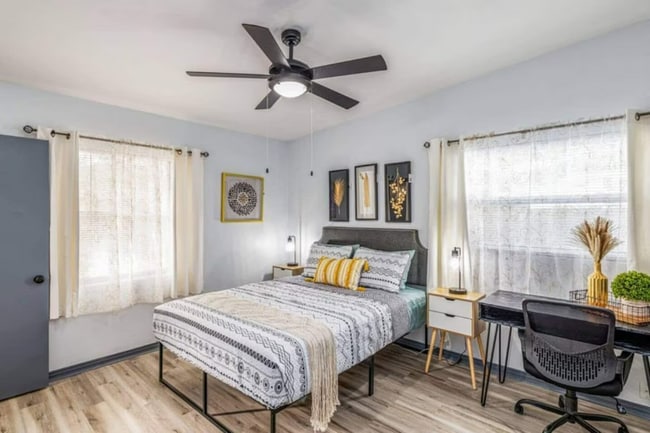 Photo - 1406 Conway Rd