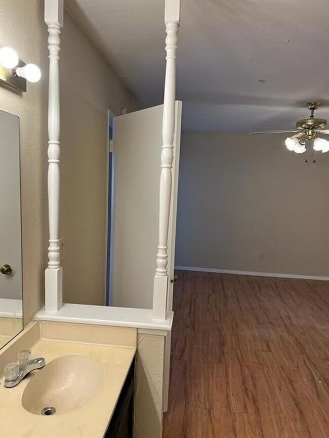4611 Jenkins Cir