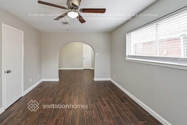 Photo - 11122 Kirwin Ln