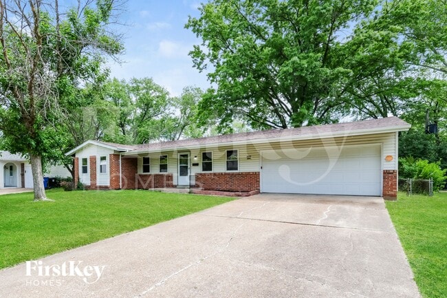Photo - 2240 Spoonwood Dr