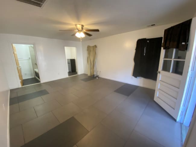 1914 Calvert St Unidad B