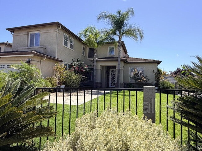 108 Hornfels Ave