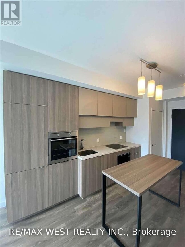 Photo - 8 Eglinton Ave E Unit 909