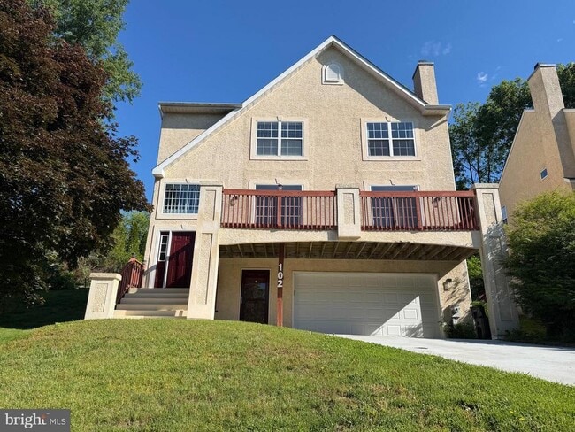 Building Photo - 102 Thomas Ln