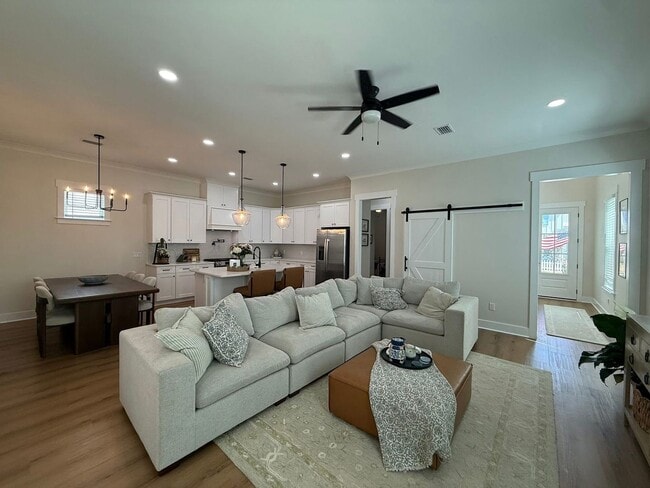 Photo - 306 Gazelle Ct