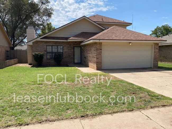 Building Photo - 2 story 3 bed 2.5 bath 2 car garage