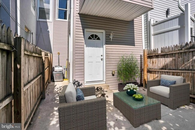 Photo - 2636 Manton St