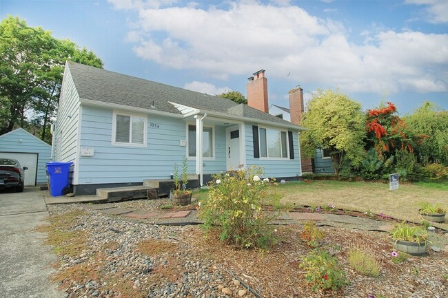 Photo - 1934 NE Cramer St