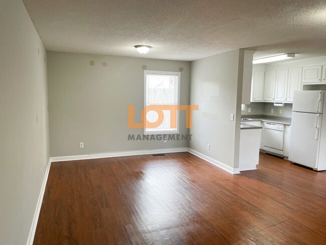 Photo - 101 Northview Dr