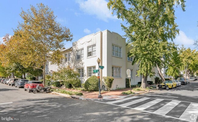 Building Photo - 1404 26th St NW Unit 1 Rental