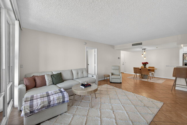 Photo - 336 Golfview Rd Unidad 414