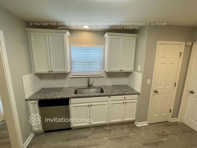 Photo - 371 Havenbrook Way NW