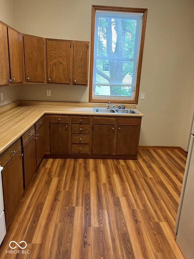 721 E Seminary St Condo Unit 2B Condo for Rent in Greencastle, IN