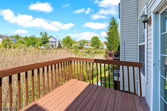 Photo - 72 Albert Ct