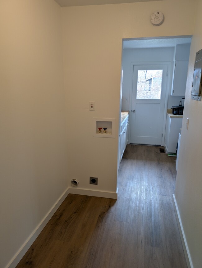 Photo - 301 Cedar St