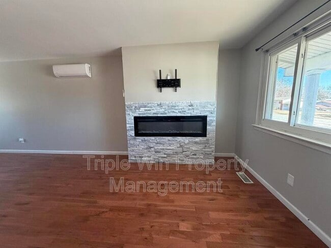 Photo - 5243 Ville Maria Ln