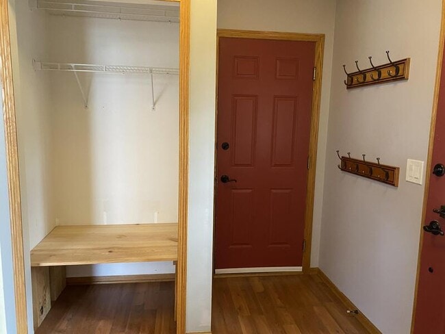 Photo - 10071 Somerset Ln