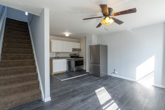 1904 S 5th St Unit 1904 S 5th St 2nd Fl