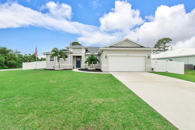 Photo - 1102 SW Calmar Ave Casa
